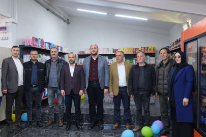 AK Parti Heyeti Üvezpınar’ da Market Açılışı’ da