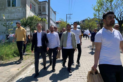 AK Parti vatandaşlarla bir arada