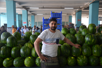 “Dilimle karpuz almaya korkuyorlar”