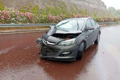 Altınova'da zincirleme trafik kazası: 2 yaralı