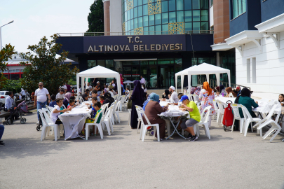 Yalova Altınova’da deprem şehitleri için mevlit okundu