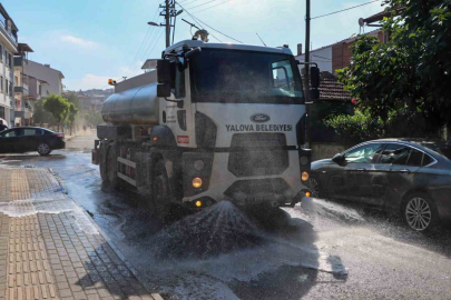 Yalova Dere Mahallesi'nde temizlik çalışmaları devam ediyor