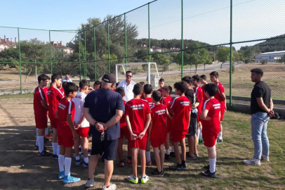 Yalova Subaşı Belediye Başkanı Turan Canbay Minik Sporcuları Tebrik Etti