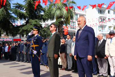 Yalova Çiftlikköy’de Zafer Bayramı kutlandı