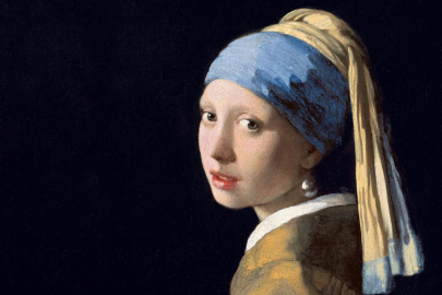 Johannes Vermeer'in İnci Küpeli Kız adlı ünlü tablosunda resmettiği İnci Küpeli Kız'la ilgili verilen hangi bilgi doğrudur?