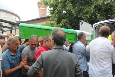 Yalova’nın sevilen ismi Turgay Bahar son yolculuğuna uğurlandı