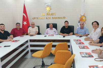 Yalova AK Parti Çiftlikköy İlçe Teşkilatı Haftalık Olağan Yönetim Kurulu Toplantısını Gerçekleştirdi