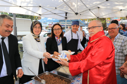 Yalova Çiftlikköy’de Ahilik pilavı dağıtıldı