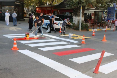 Yalova Çınarcık'ta yaya geçitleri yenileniyor