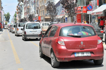 Yalova’da trafiğe kayıtlı araç sayısı ne kadar? Yalova'da kaç araç var? Yalova'da trafiğe kayıtlı ne kadar araç var? Yalova'daki araç sayısı ne kadar?