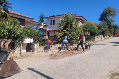 Yalova Kadıköy’de Kilit Parke Yol Onarım Çalışmalarına Ağırlık Veriliyor