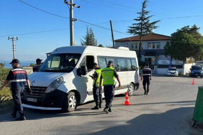 Yalova’da okul önlerinde kuş uçurtmuyorlar