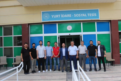 Yalova Üniversitesine yeni başlayan öğrencileri için ‘hoş geldin’ standı