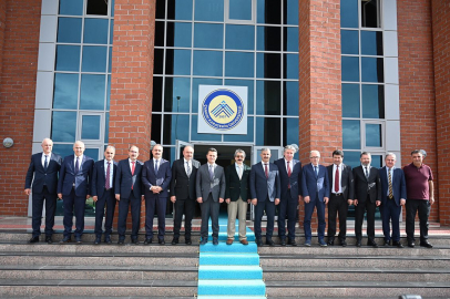 Yalova Üniversitesi Rektörü Prof. Dr. Mehmet Bahçekapılı, Batı Karadeniz Üniversiteler Birliği Toplantısı’na Katıldı