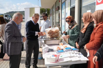 Manevi Danışmanlık Bürosundan Yalova Üniversitesi Öğrencilerine Çorba İkramı