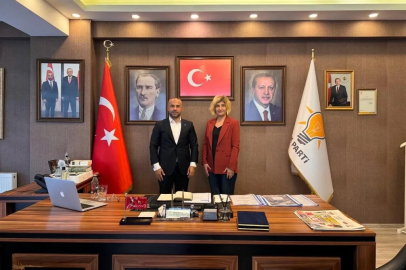 Yalova AK Parti İl Başkanı Umut Güçlü, Şennur Danış’ı makamında karşıladı