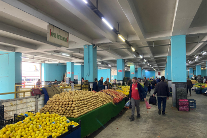 Yalova Kapalı Pazar Yeri'nde bu hafta neler var neler? Pazarda fiyatlar ne kadar? Yalova'da pazar fiyatlarında artış var mı?