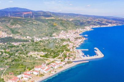 Yalova Armutlu’da 100.yıl coşkusu için fener alayı