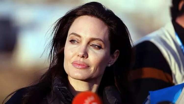 angelina jolie mülteci kampı