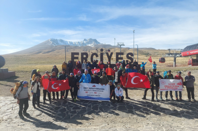 Yalovalı dağcılar Erciyes’e tırmandı