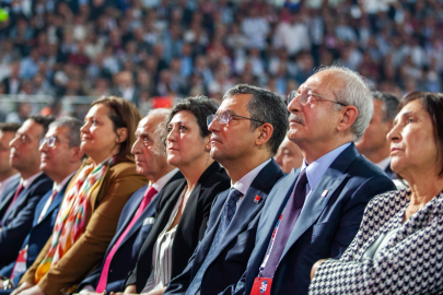 CHP Kurultayında  ikinci turda Kemal Kılıçdaroğlu adaylıktan çekildi mi?