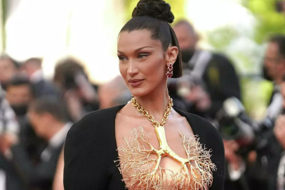 Bella Hadid fotoğrafları