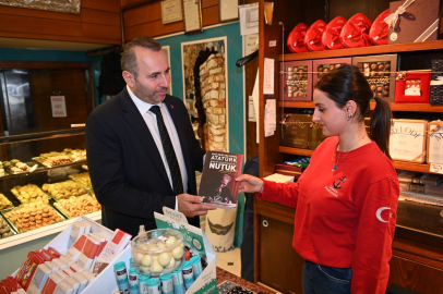 Yalova Belediye Başkanı Mustafa Tutuk’tan anlamlı hediye: NUTUK