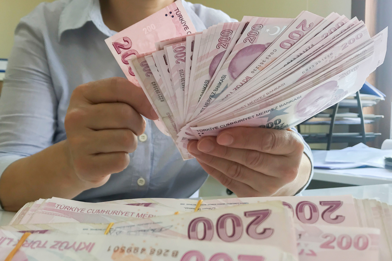 Merkez Bankası faiz oranlarını artırdı ve mevduat faizleri zirveye çıktı! İşte 500 bin liranın 32 günlük banka getirisi 6