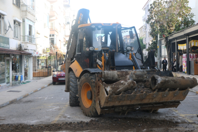 Yalova Çınarcık’ta Turgut Kurt Caddesi’nde yağmur gideri onarımı yapıldı