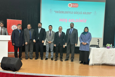 Yalova'da Müftülükten ‘Değerleriyle Güçlü Ailem’ konferansı