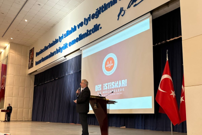 Yalova Müftüsü İlyas Müftü Yılmaztürk, deniz astsubaylara ‘din istismarı’ konferansı verdi