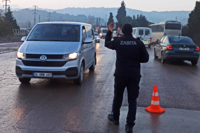 Yalova Altınova’da güzergâh belgesi olmayan servis araçları bağlandı