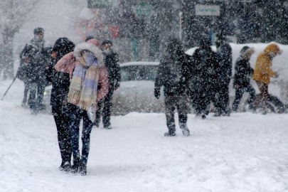 28 ilde yoğun kar yağışı bekleniyor! İşte Meteoroloji’nin uyardığı iller