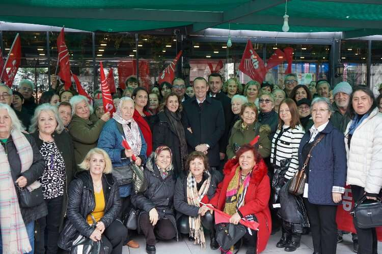 CHP Yalova Çiftlikköy Belediye Başkan Adayı Yele partililerle kahvaltıda bir araya geldi 