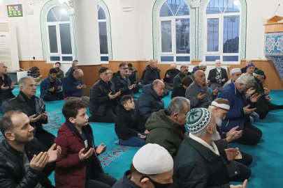 Müftü Safranyolu Camisinde cemaatle buluştu