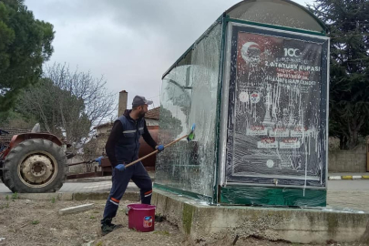 Subaşı'da yolcu durakları dezenfekte edildi