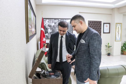 Yalova Milli Eğitim Müdürü Halil İbrahim Akmeşe, uluslararası programlar hakkında bilgi aldı