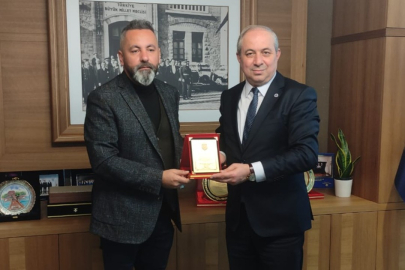 YTSO Başkanı Demiryürek'e anlamlı plaket