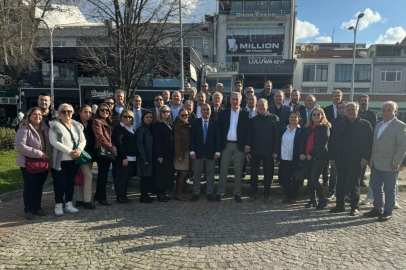 Memleket Partisi Yalova İl Başkanlığı, aday tanıtım toplantısı düzenledikten sonra Yalovalılara projelerini anlattı.