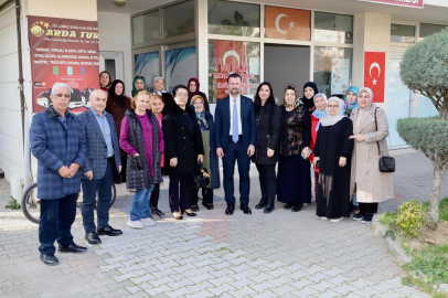 AK Parti Çiftlikköy Belediye Başkan Adayı Recep Hacı, kadınların taleplerini dinledi