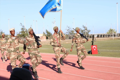 Türkiye eğitti Somali göreve aldı! İşte TURKSOM’da eğitilen Somalili askerler