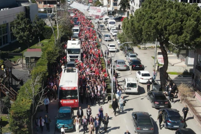 CHP’den tarihi yürüyüş! Adil Yele, Çiftlikköy’ü salladı