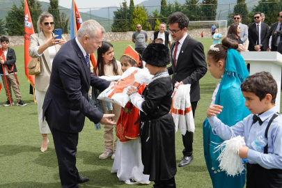 Armutlu’da 23 Nisan kutlamaları yapıldı