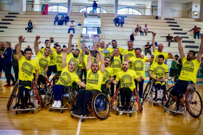 Altınova Belediye Başkanı Fazlaca, Şampiyon Fenerbahçe’yi tebrik etti