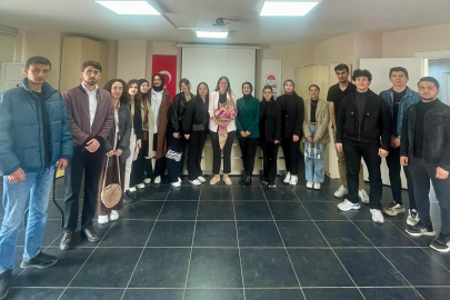 Öğrenciler Yalova Barosu'nu ziyaret etti