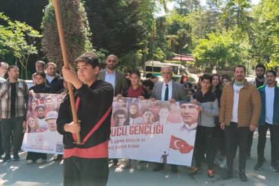 Başkan Acar, Gençlik Yürüyüşüne katıldı