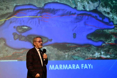 Naci Görür’den şaşırtan açıklama: Hiç acımadan kepçeyi vurarak yıkacaksın!