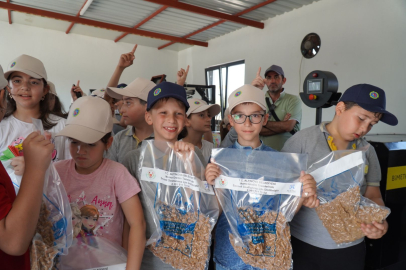 Altınovalı öğrenciler Kompost ve Sokak Hayvanları Mama Üretim Tesisi’ni gezdi