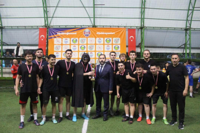 Kent Kupası Futbol Dalı Tamamlandı! Şampiyon Yalova Üniversitesi