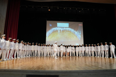 Yalova Üniversitesi’nde mezuniyet coşkusu yaşandı